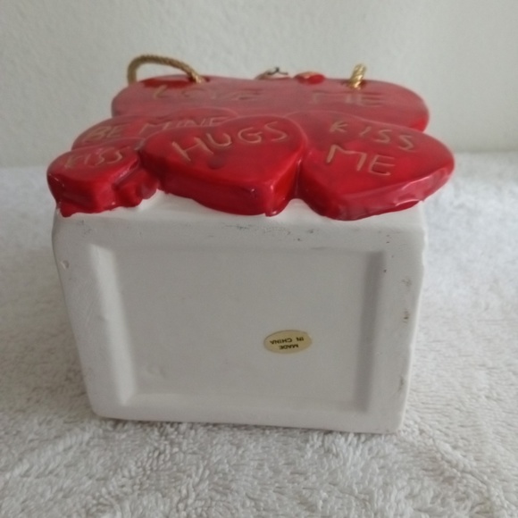 Vintage Ceramic Gift Bag Box W  Bear & Hearts w Sayings Valentine Day  AS IS - Picture 8 of 11